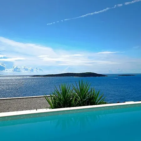 Awesome Sea View, Vacation Jerula 2 Semesterbostad