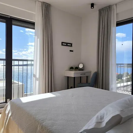 Semesterbostad Awesome Sea View, Vacation Jerula 2 Milna (Hvar)