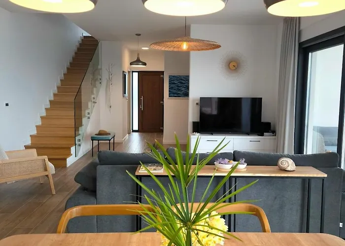 Awesome Sea View, Vacation Jerula 2 Ferienhaus *